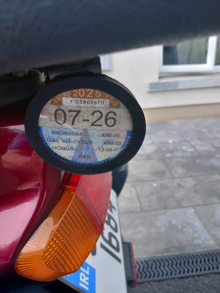 Honda ST 1100 - Image 1