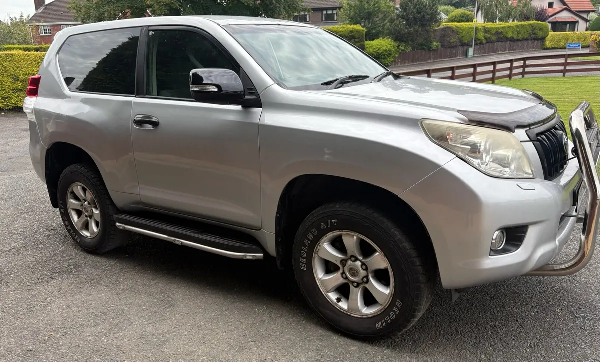 Toyota Land Cruiser SWB .2011 - Image 1