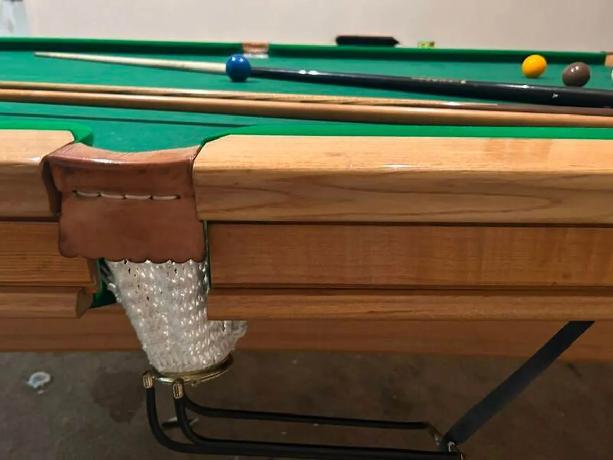snooker table - Image 4