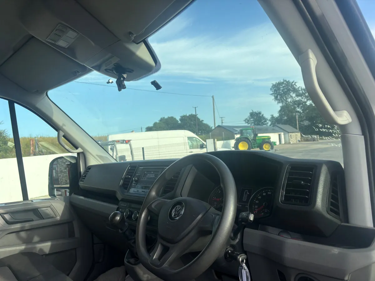 Volkswagen Crafter 2021 - Image 4