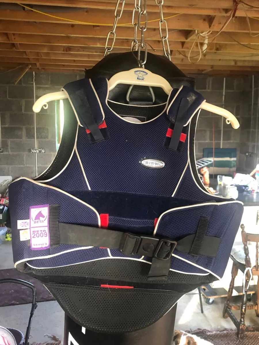 Childs back protector - Image 1