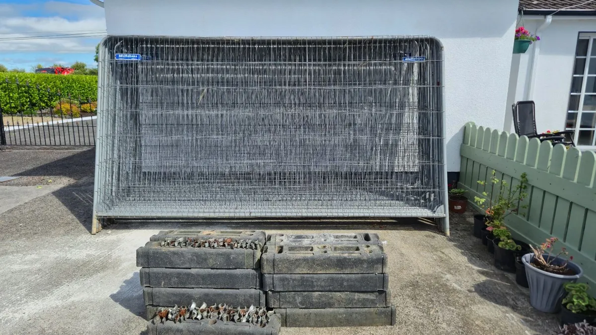 Harris fencing - Image 1