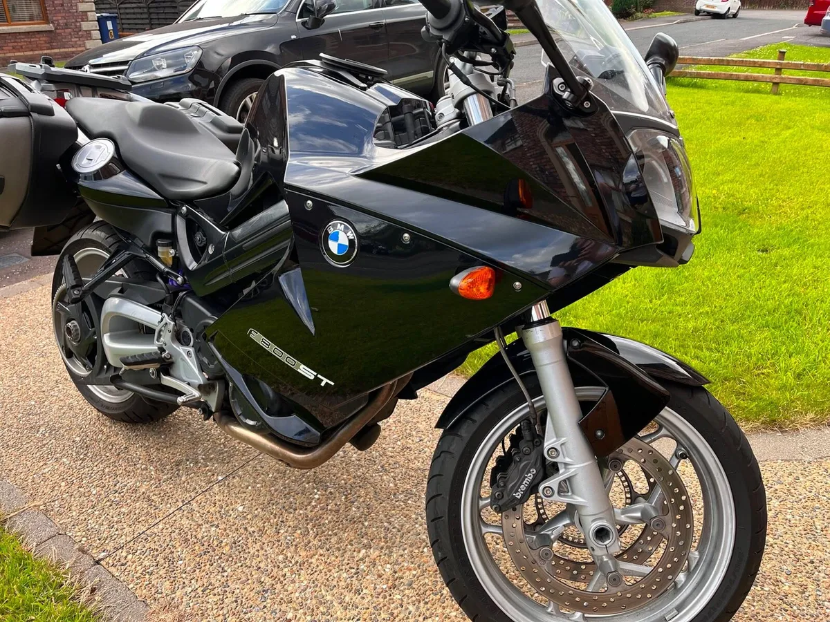 Motorcycle - Image 4