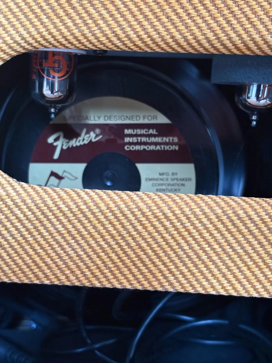 2022 Fender Blues Deluxe Reissue - never gigged - Image 3