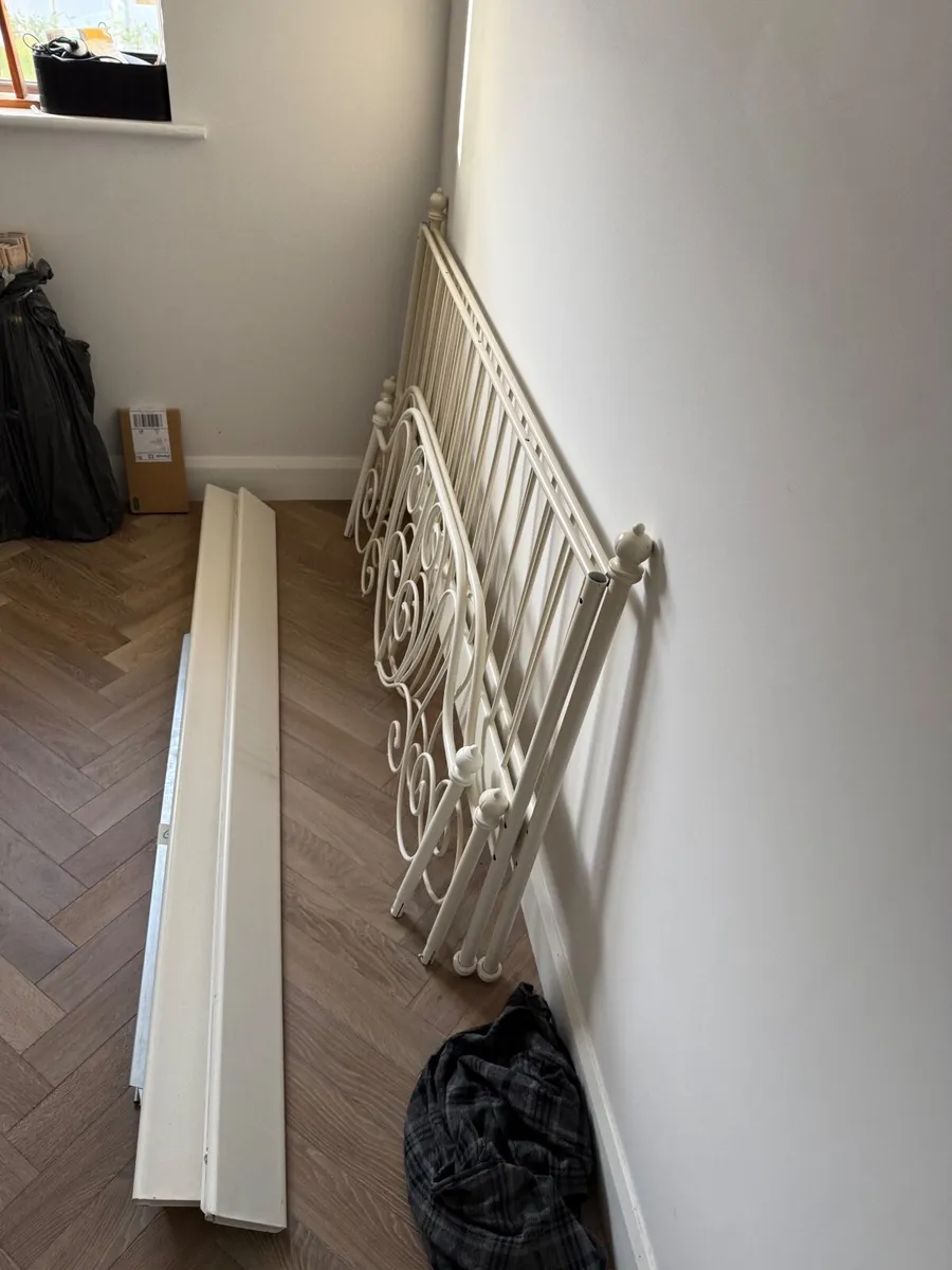 Two beds - free - Image 2