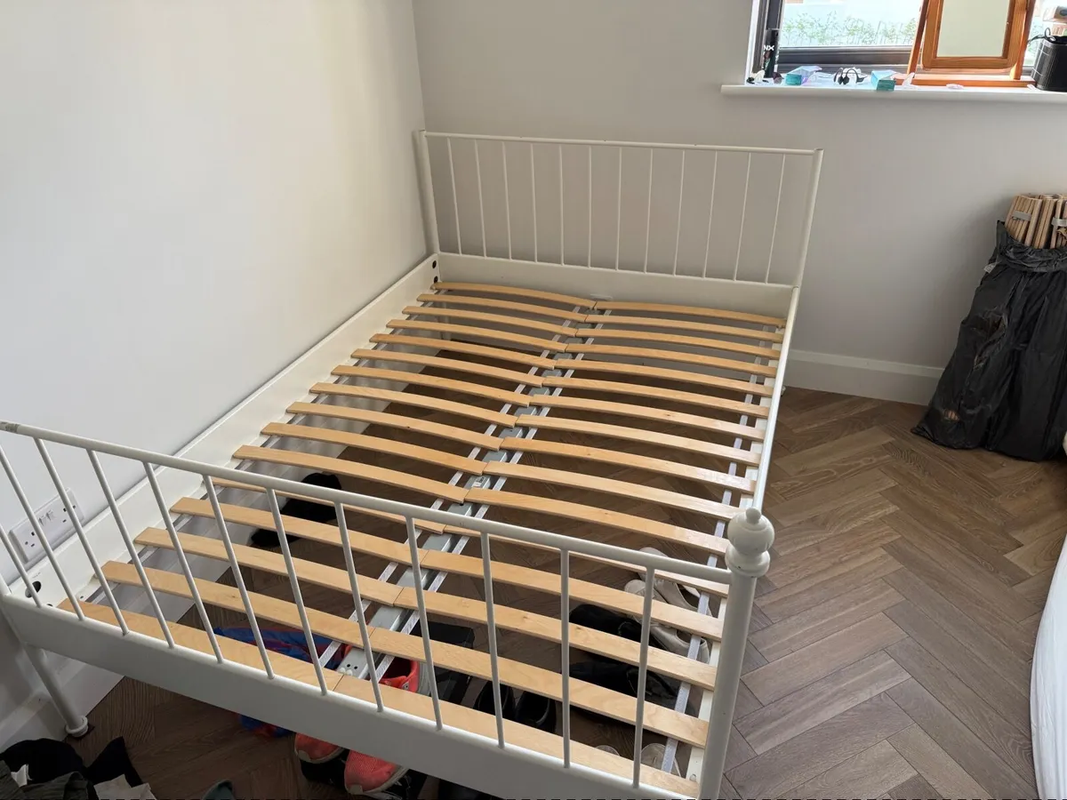 Two beds - free - Image 3