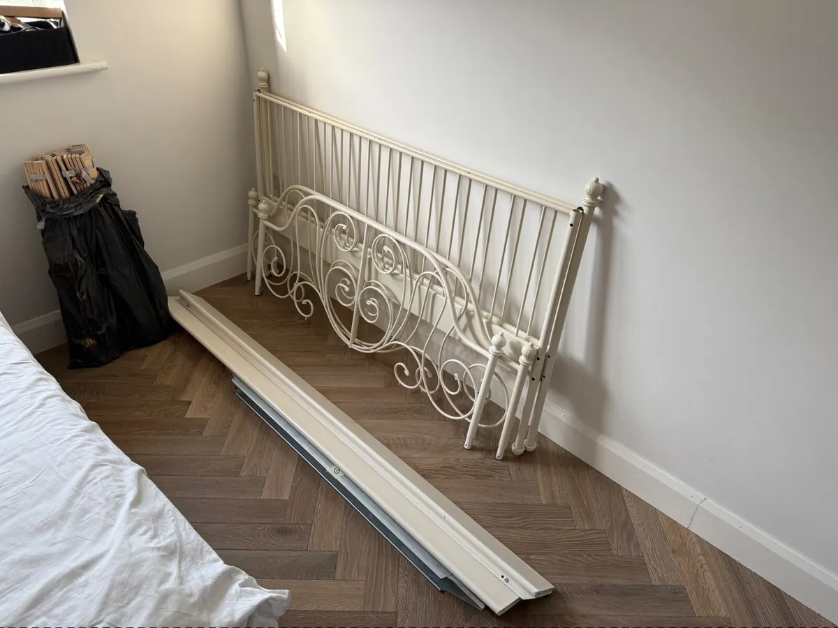 Two beds - free - Image 4