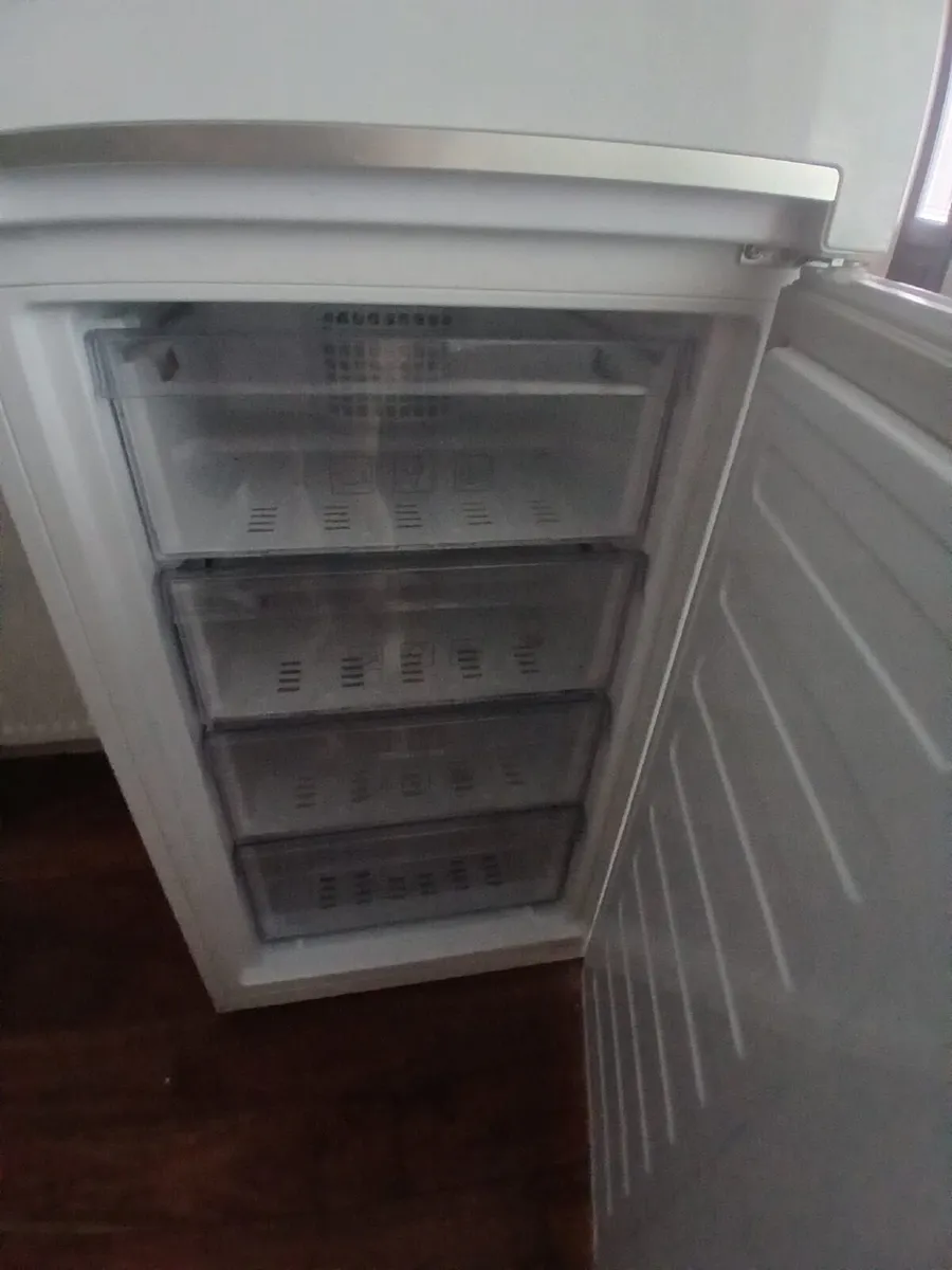Fridge freezer - Image 3