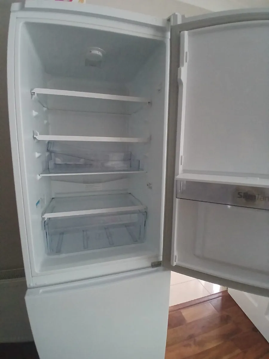 Fridge freezer - Image 4