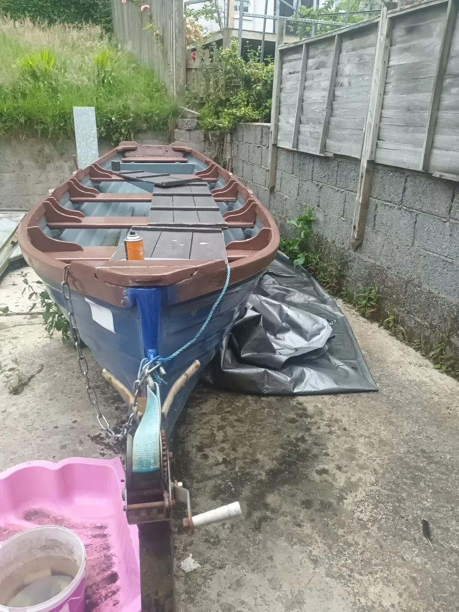 19 ft angler's fancy boat and trailer
