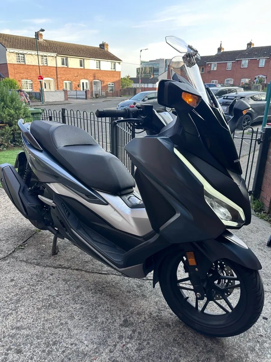 Honda Forza 350 - Image 1