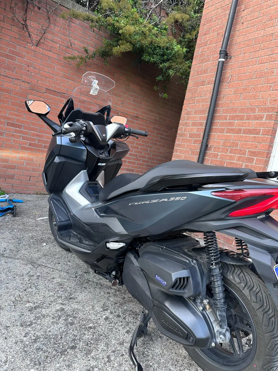 Honda Forza 350 - Image 2