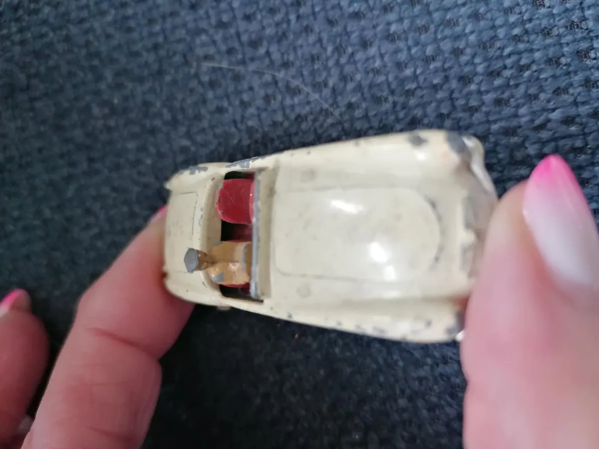 Vintage Lesney Matchbox #19 MGA Sports Car - Image 2