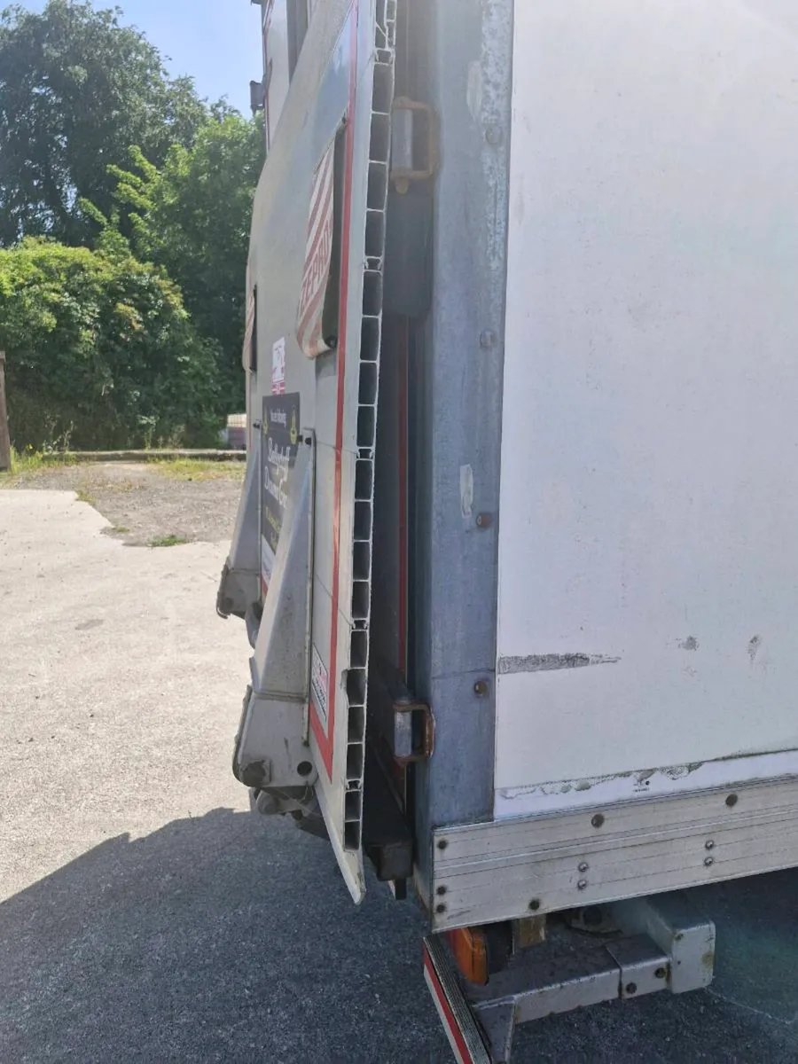 Mitsubishi Fuso - Image 4