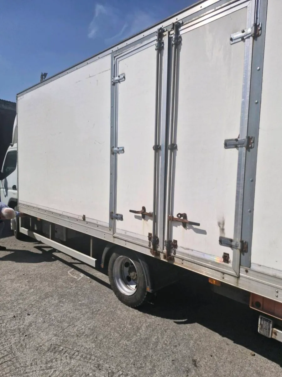 Mitsubishi Fuso - Image 3