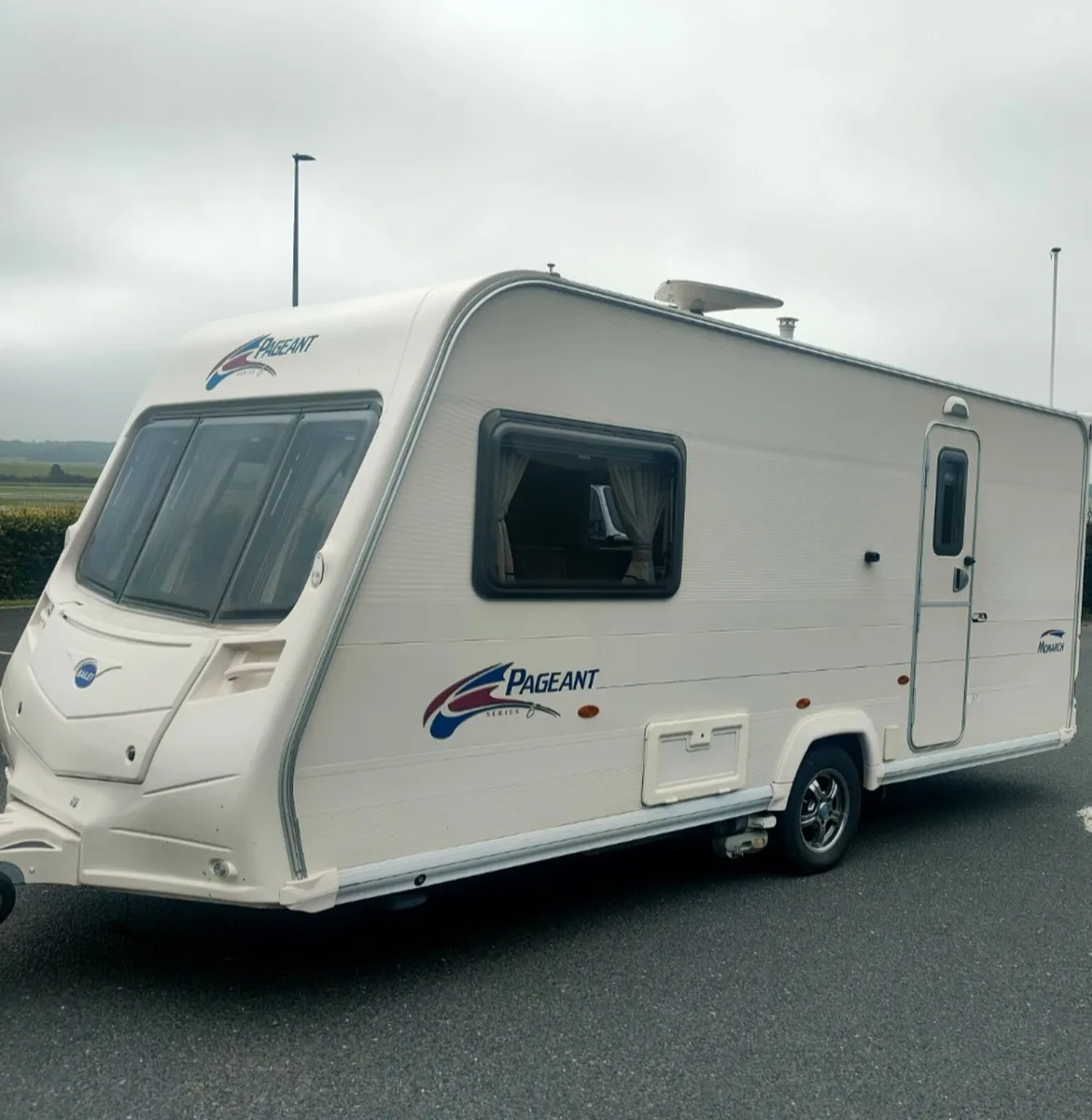 09 Bailey 2/3 berth with Awning and Remote Mover - Image 1