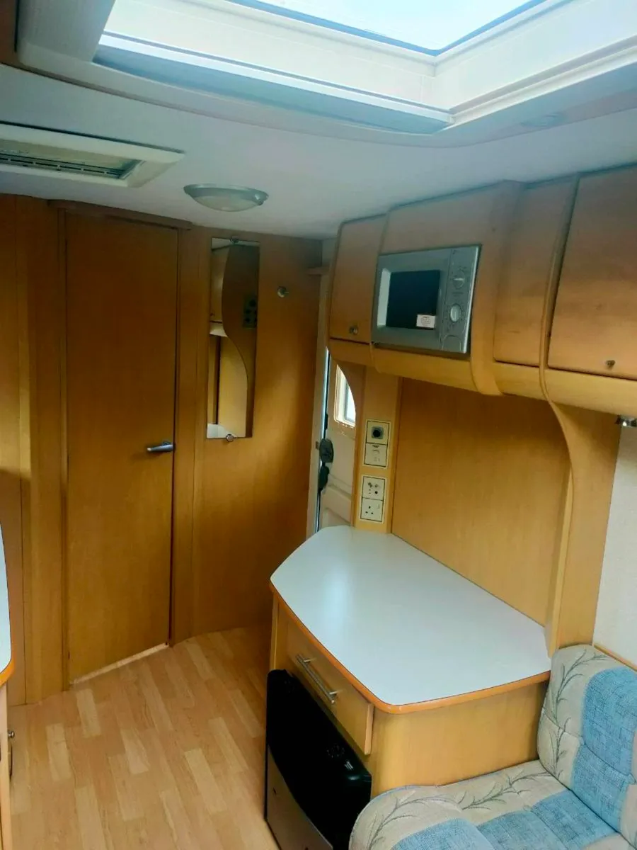 09 Bailey 2/3 berth with Awning and Remote Mover - Image 4