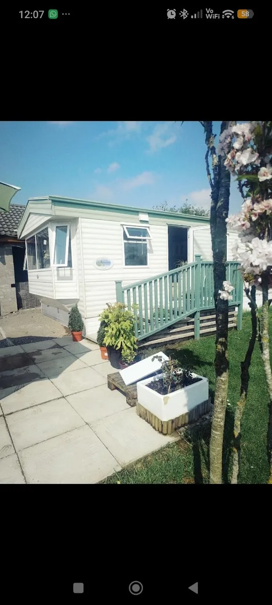 Mobile home - Image 1