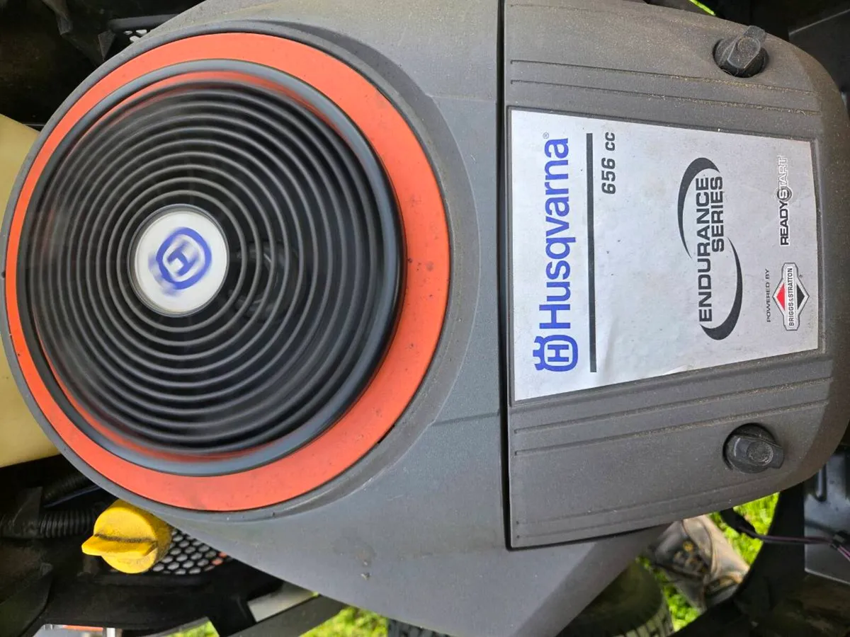 Husqvarna TC 338 ride on mower - Image 2