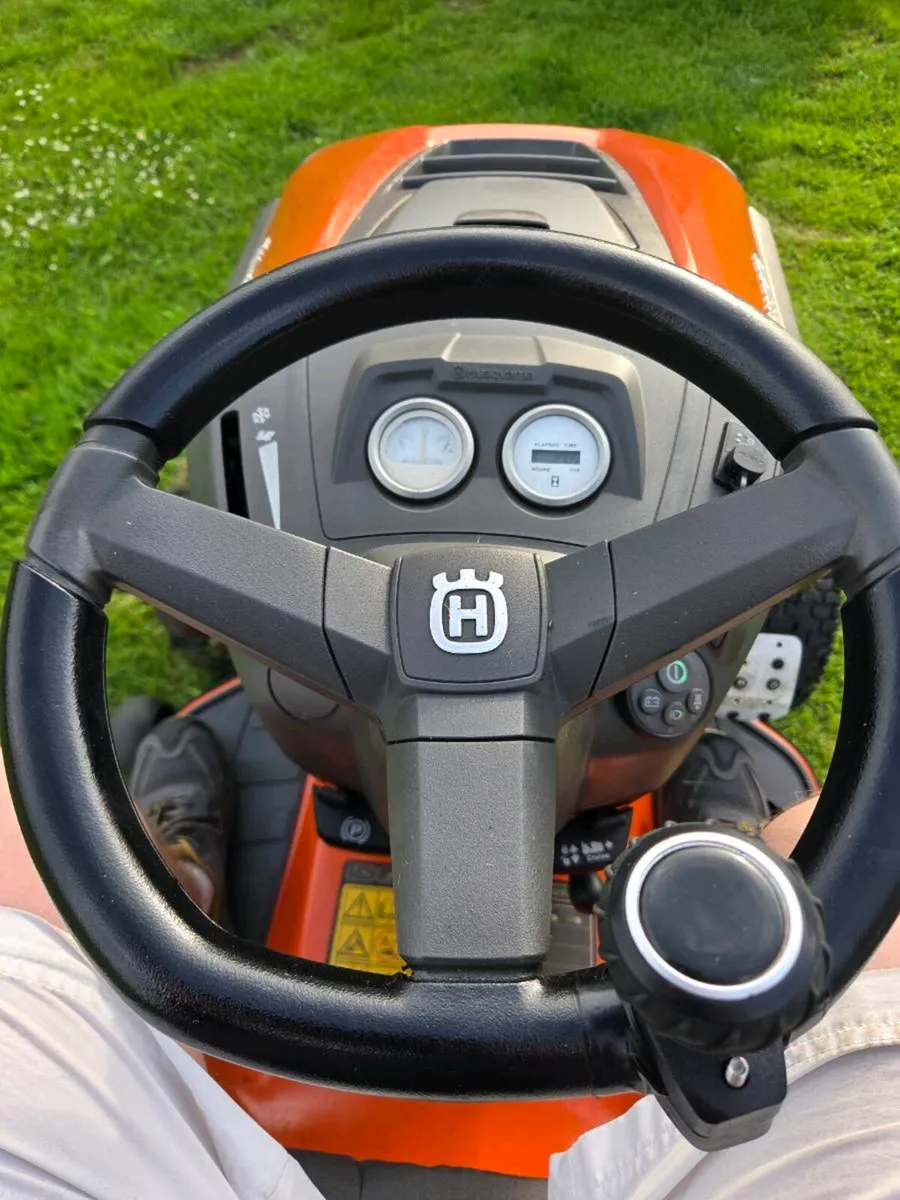 Husqvarna TC 338 ride on mower - Image 3