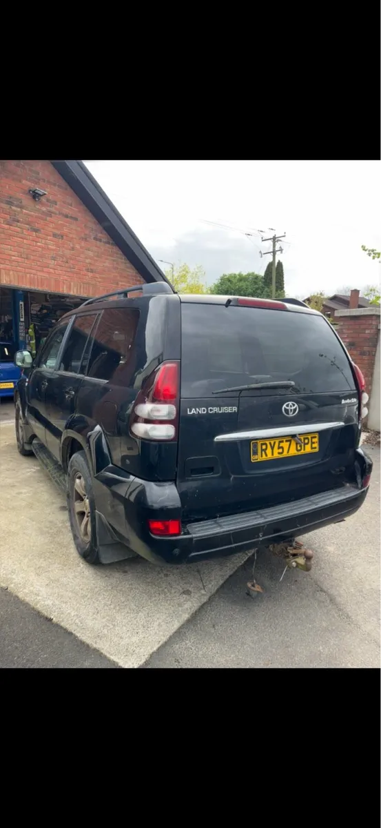 Toyota Land Cruiser - Image 3