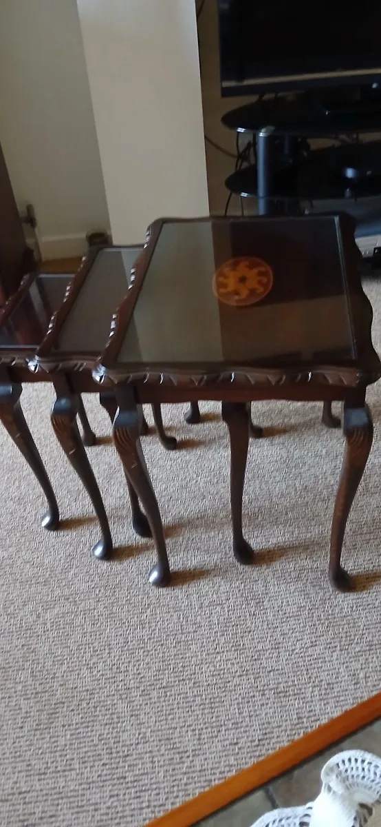 Vintage nest of tables,  and Matching Coffee table - Image 2
