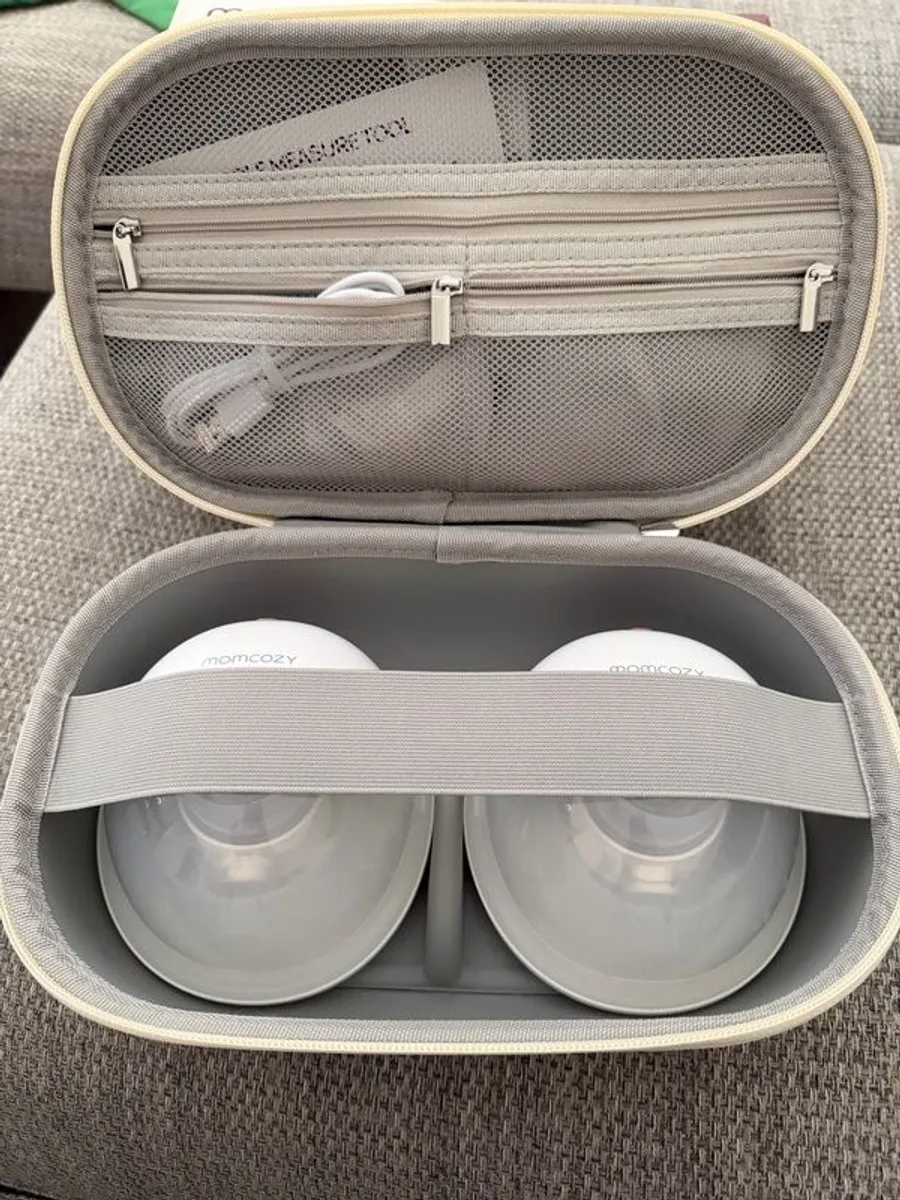 Momcozy M5 breast pump. - Image 3