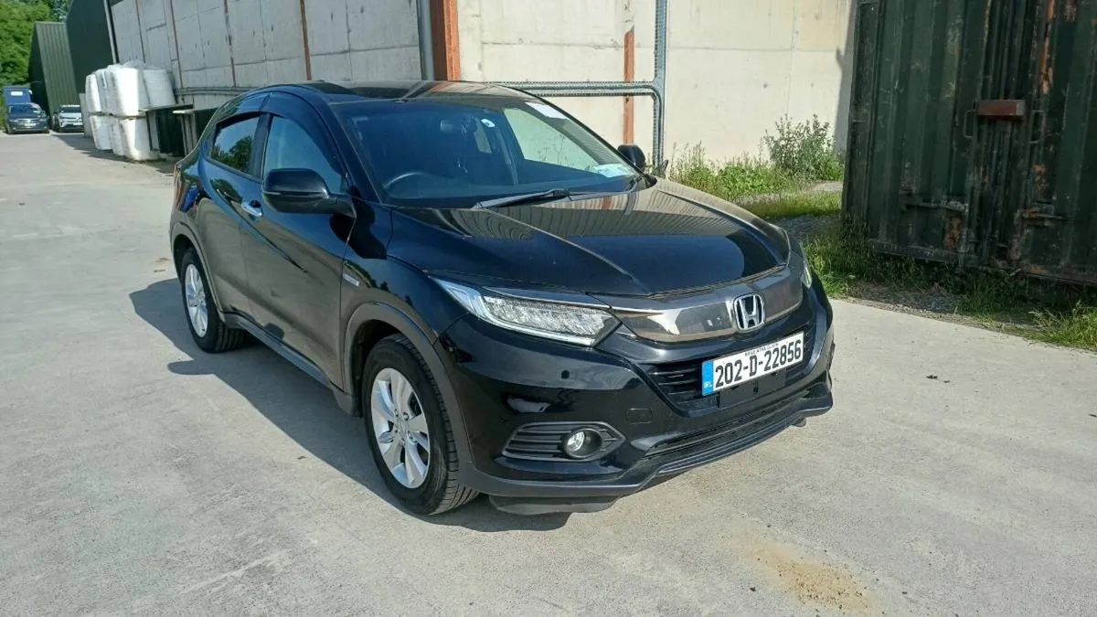 Honda vezel 2020 hybrid 95k km - Image 1