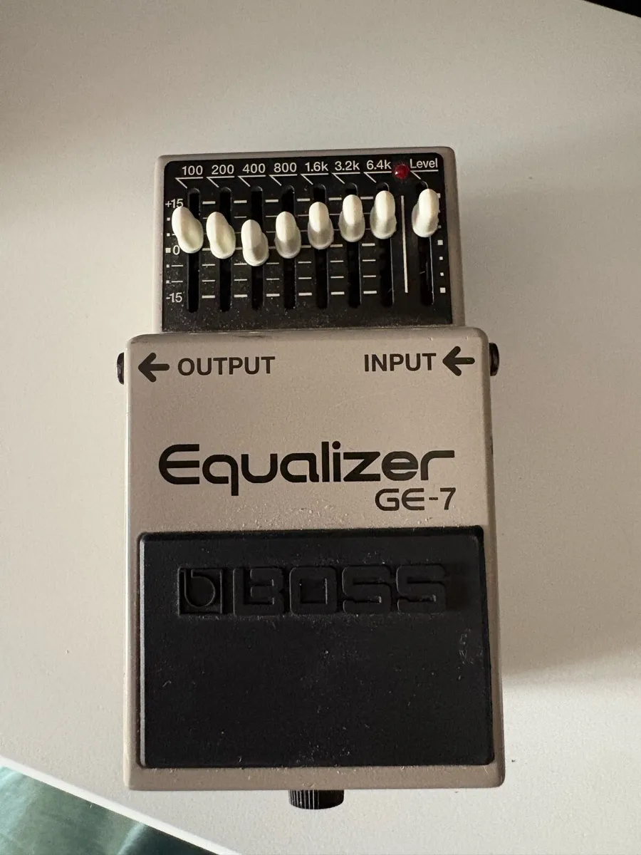 Boss GE7 EQ pedal - Image 1