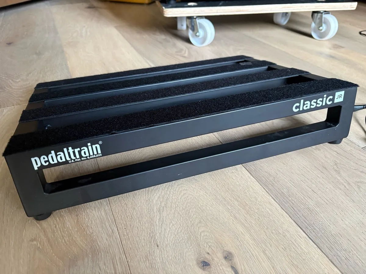 Pedalboard, Case €& Powerpack (12) - Image 3