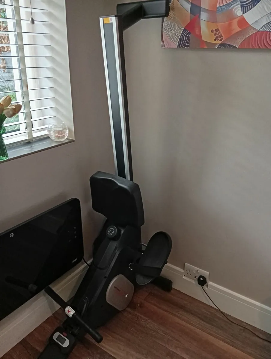 Rowing machine - Image 2