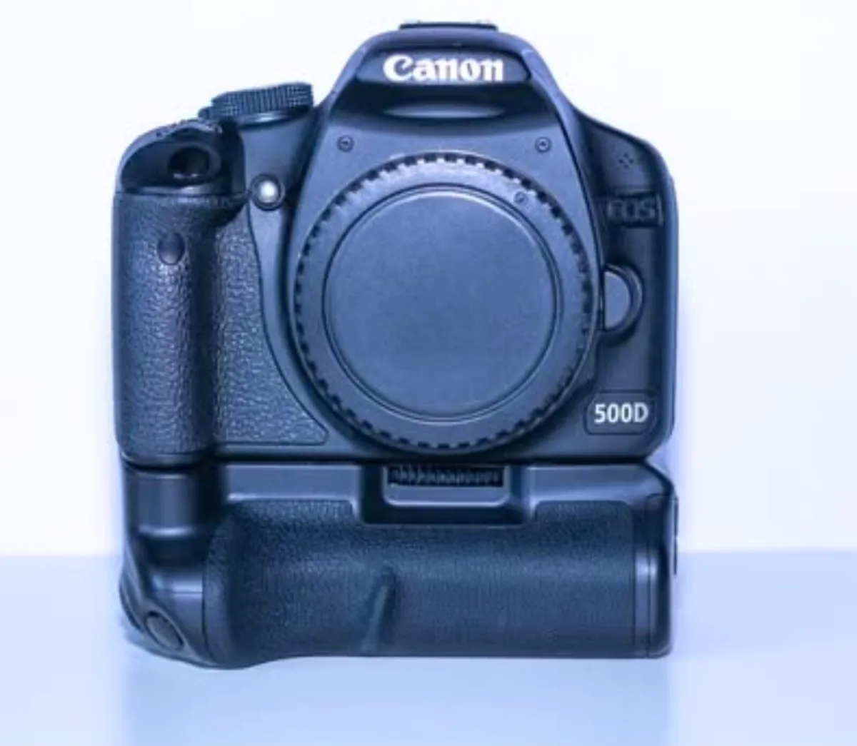 Canon EOS 500D Camera Body + Accessories - Image 2