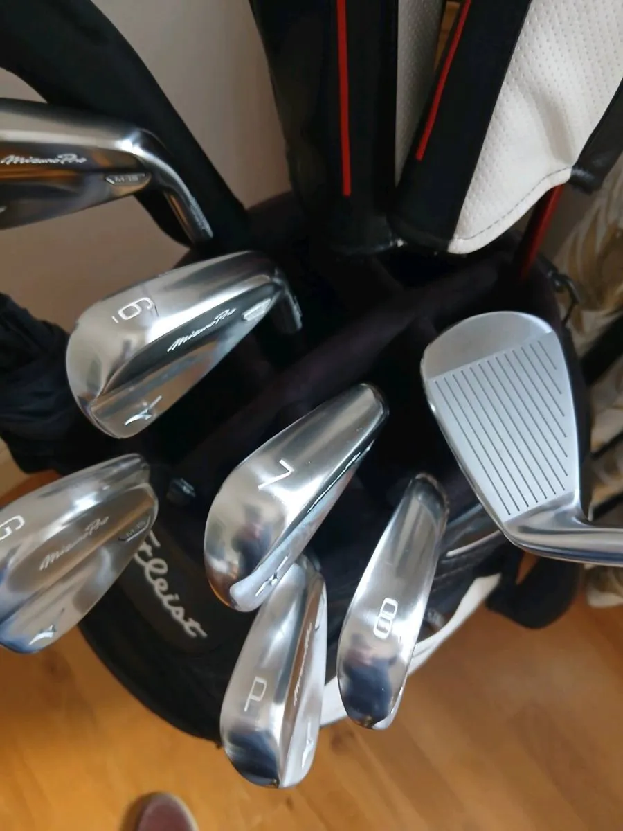 Mizuno pro m15 irons - Image 4