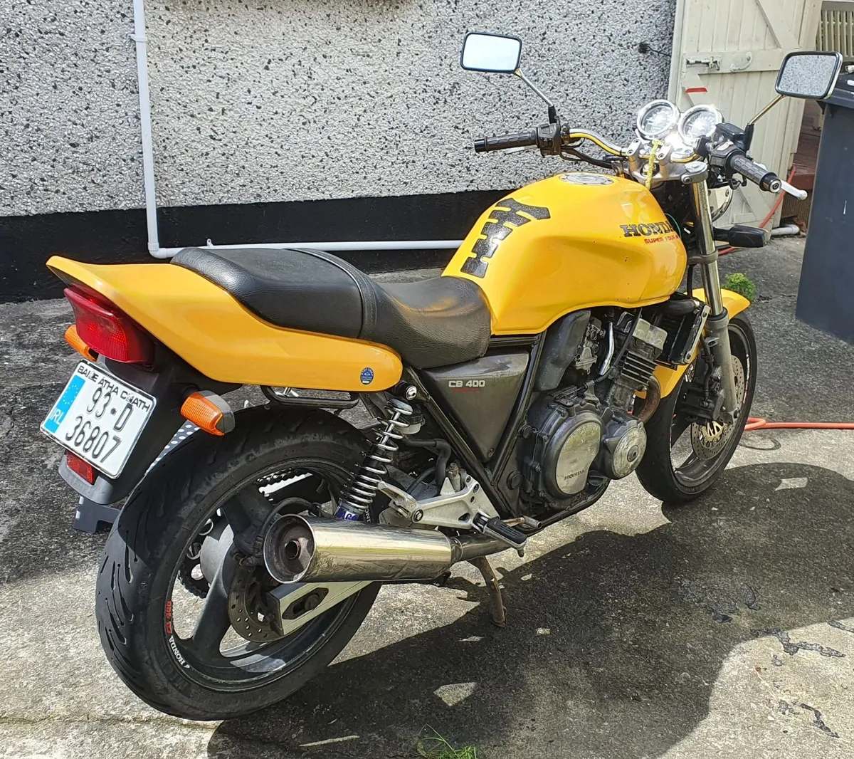 1993 Honda CB400SF Metallic Yellow - Image 3