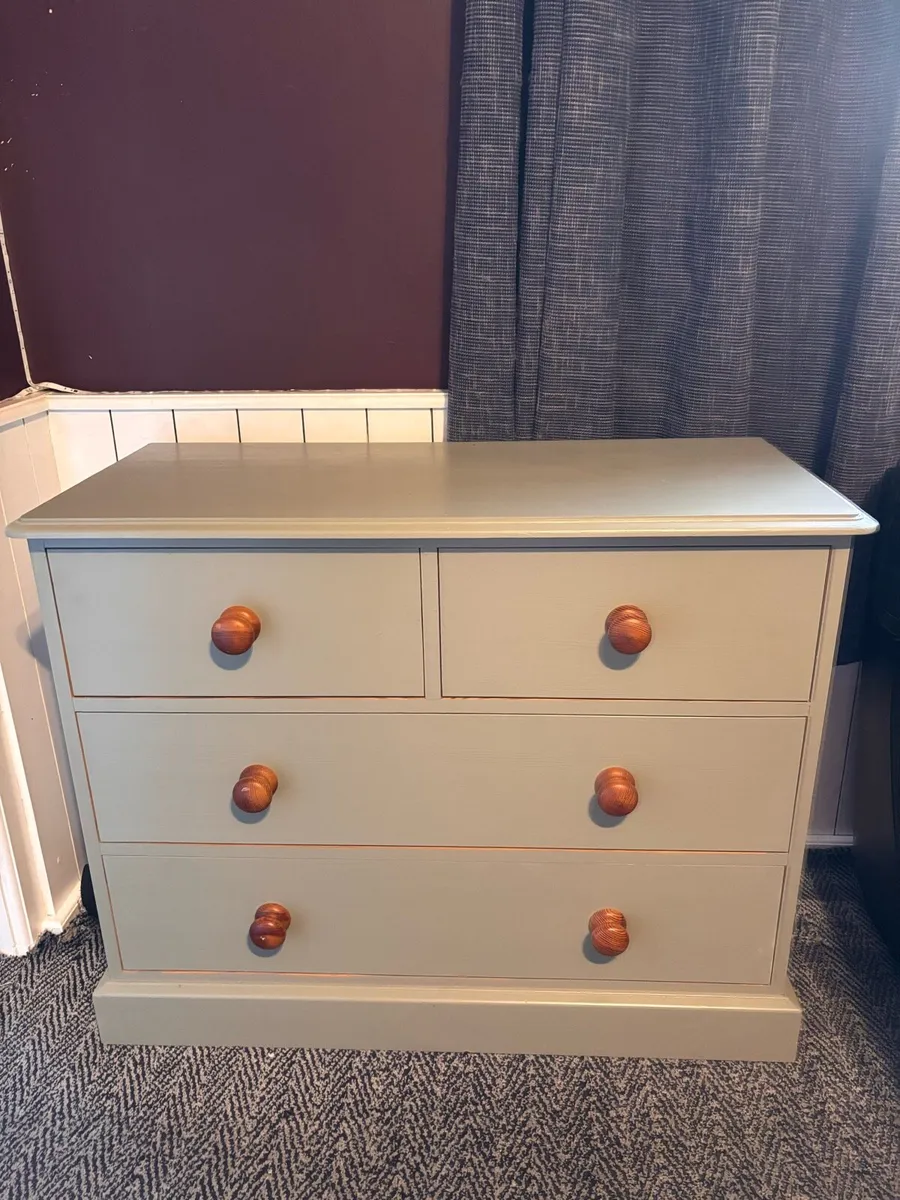 Chest of drawers - Image 1