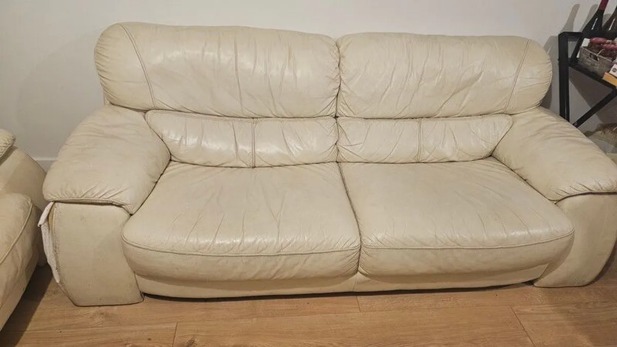 2+3 sofa - Image 4