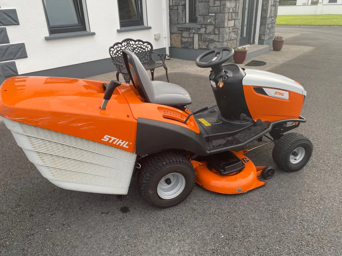 Stihl Ride on Lawnmower - Image 2