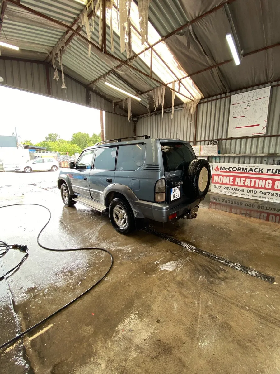 Toyota Land Cruiser - Image 2