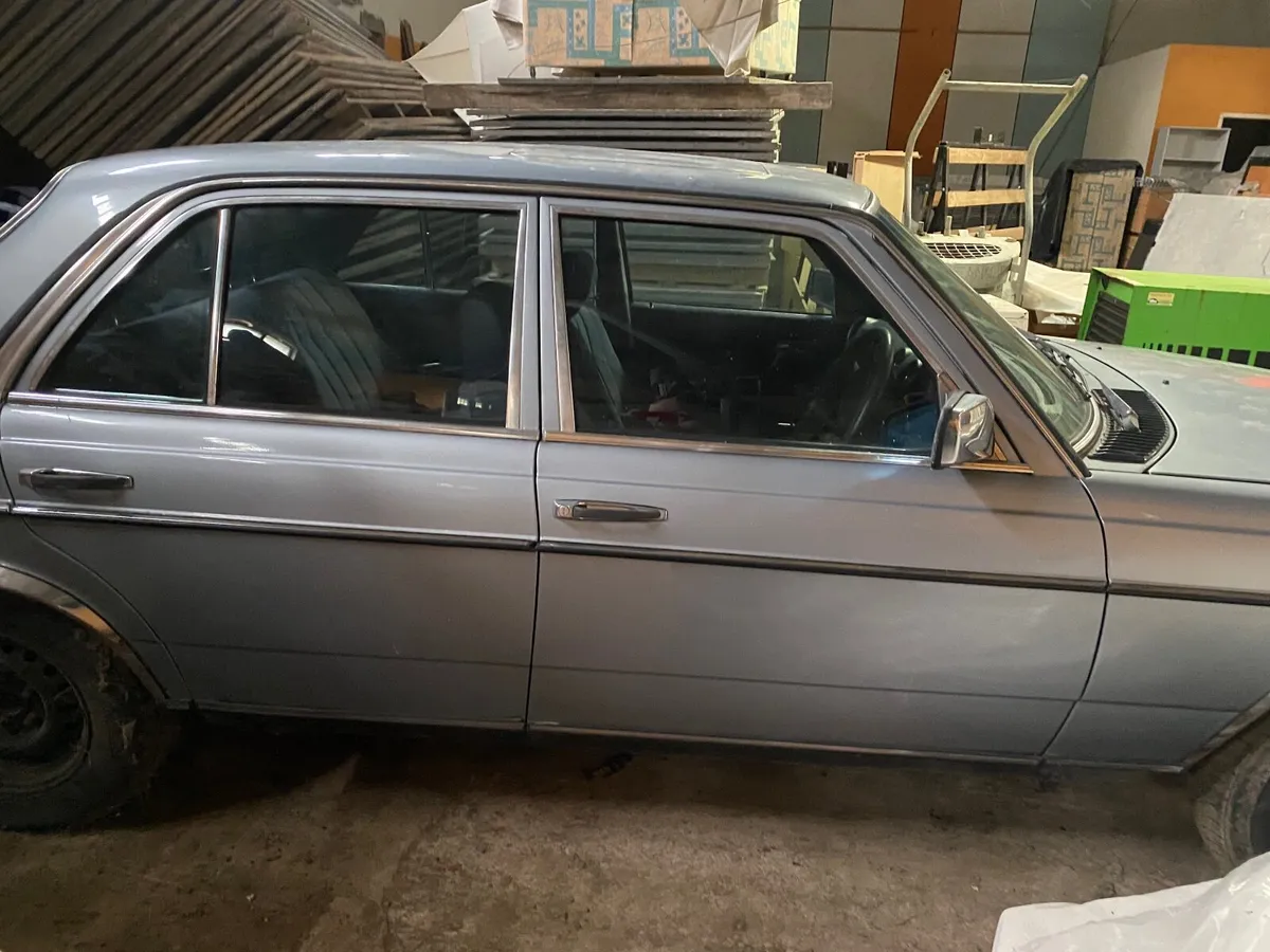 Mercedes-Benz Other 1984 - Image 2