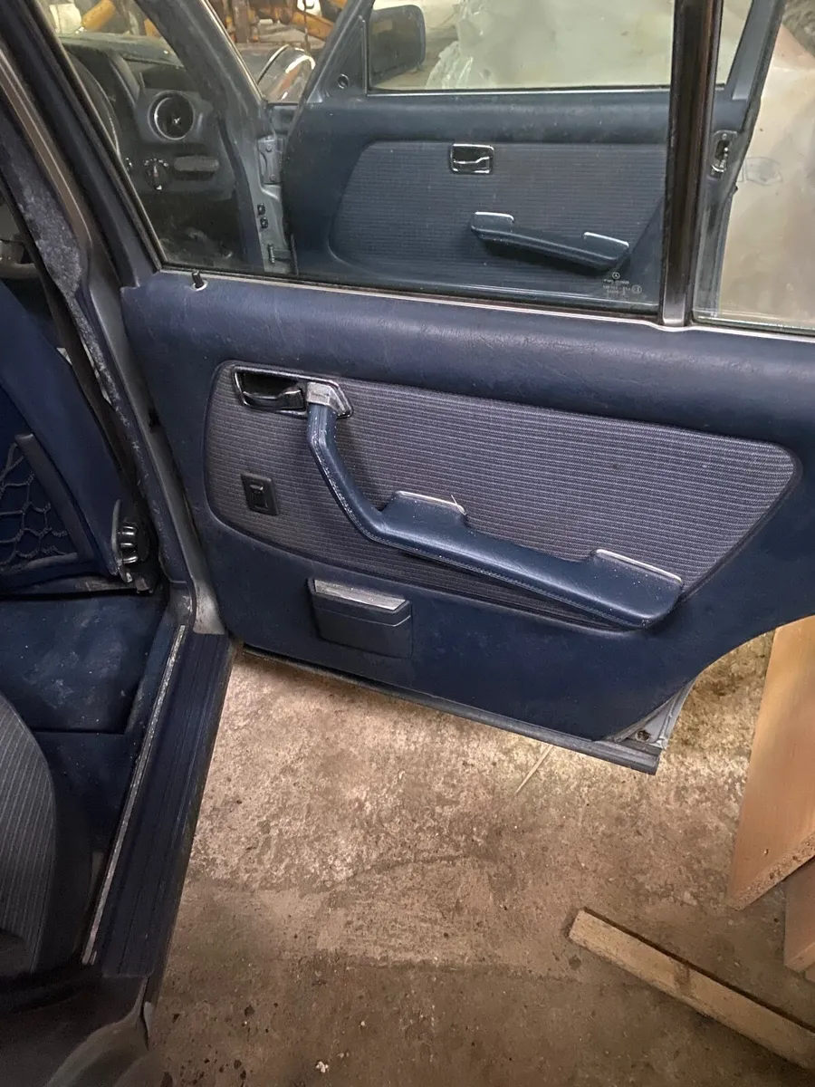 Mercedes-Benz Other 1984 - Image 4