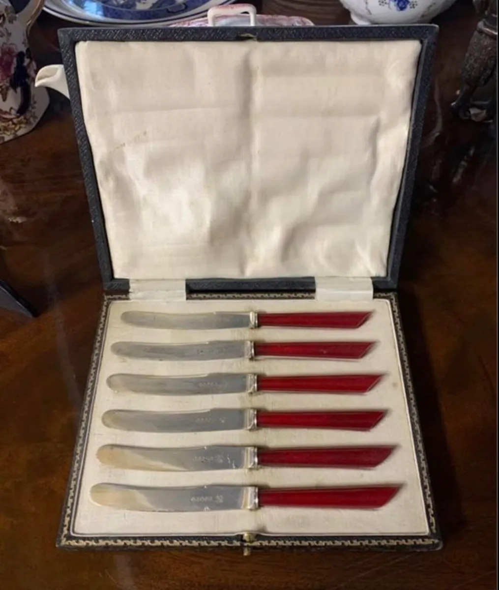 1930s art deco butter knives