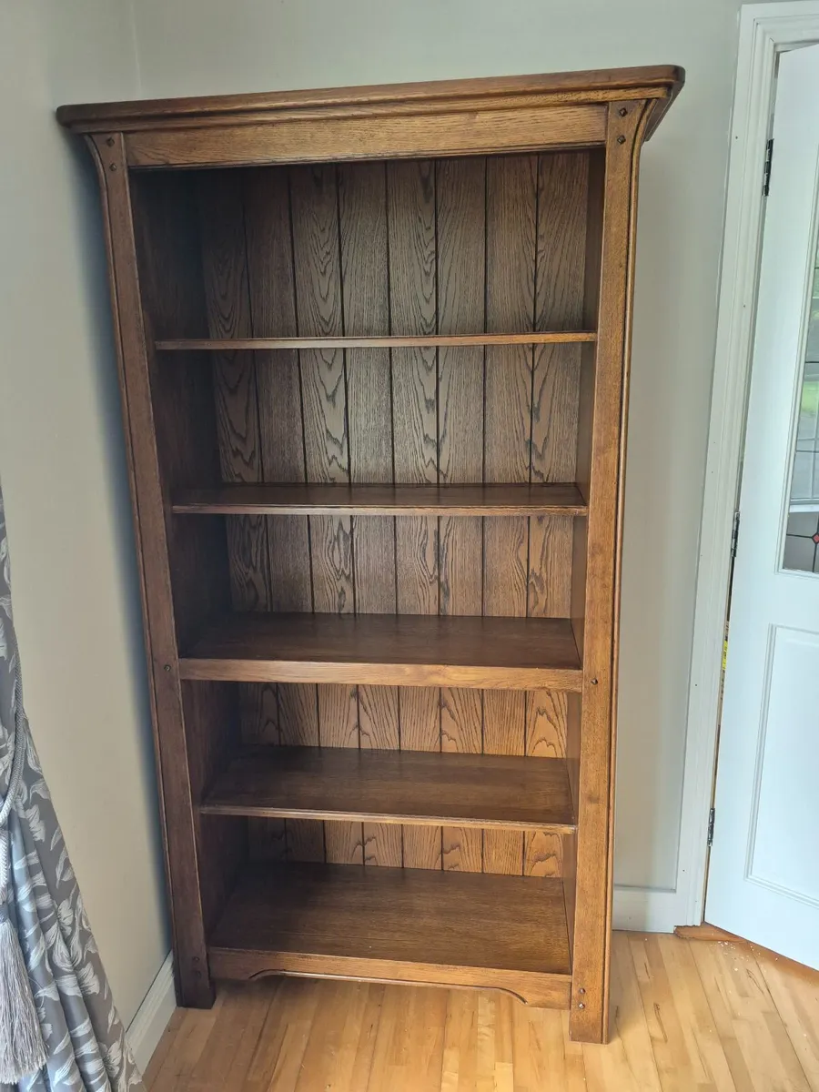 Sherry oak furniture set - Image 2