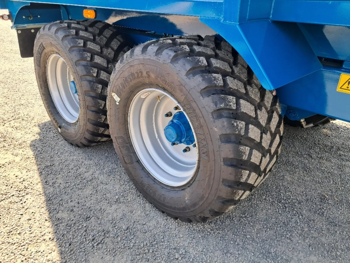 Kane 18ft silage trailer - Image 3