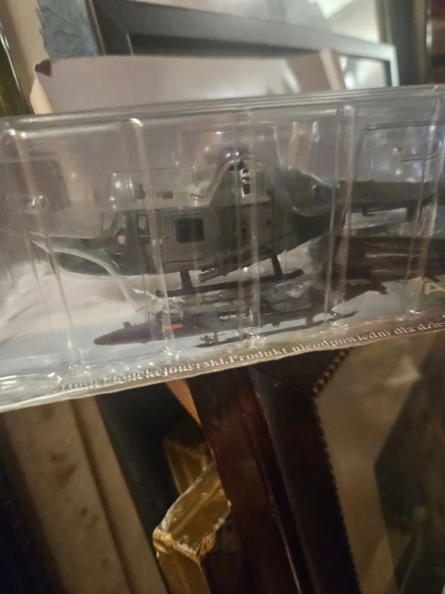 Corgi Atlas Lynx Helicopter - Image 3
