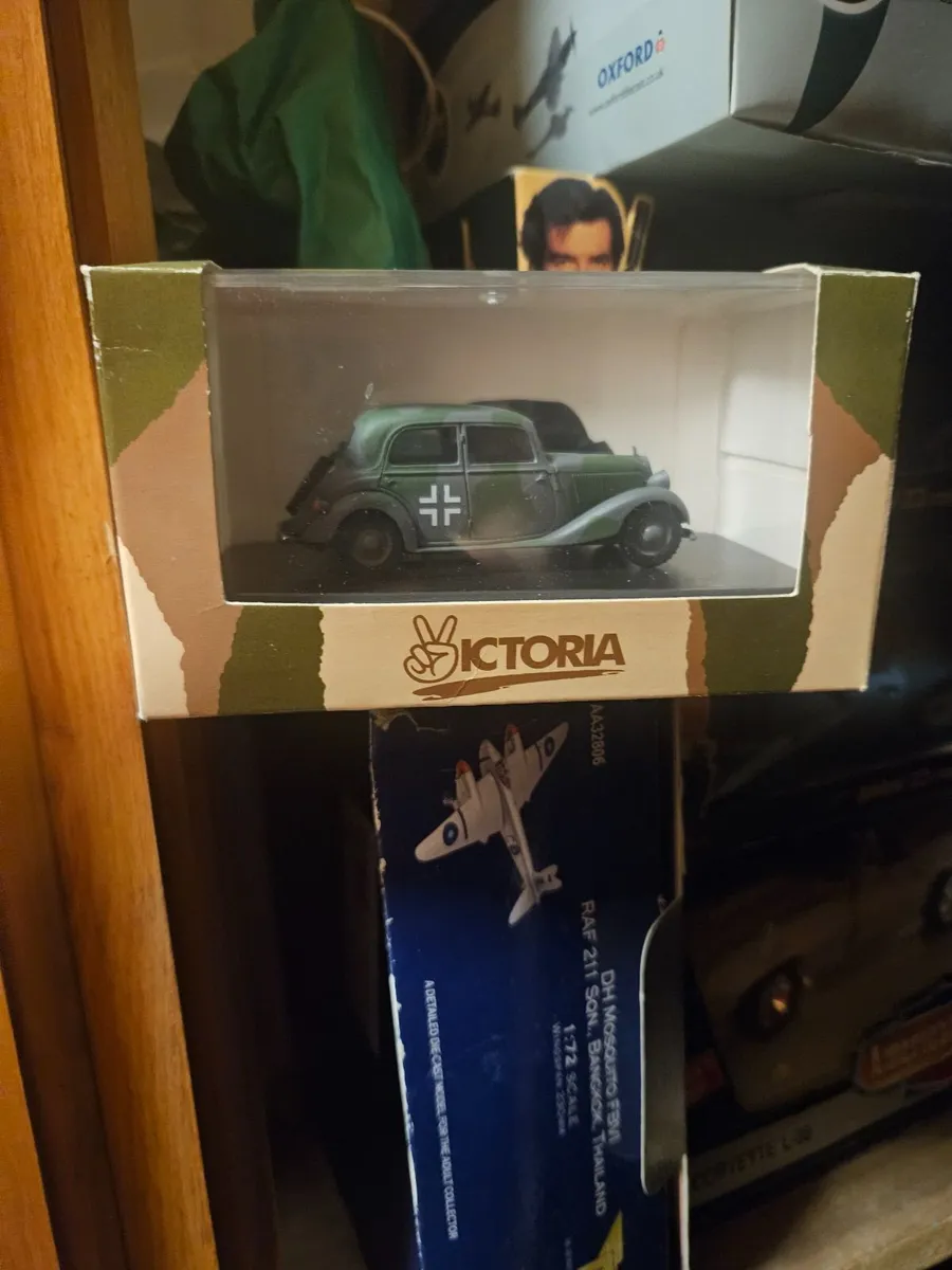 Corgi Victoria German WW2 Staff Car - Image 3