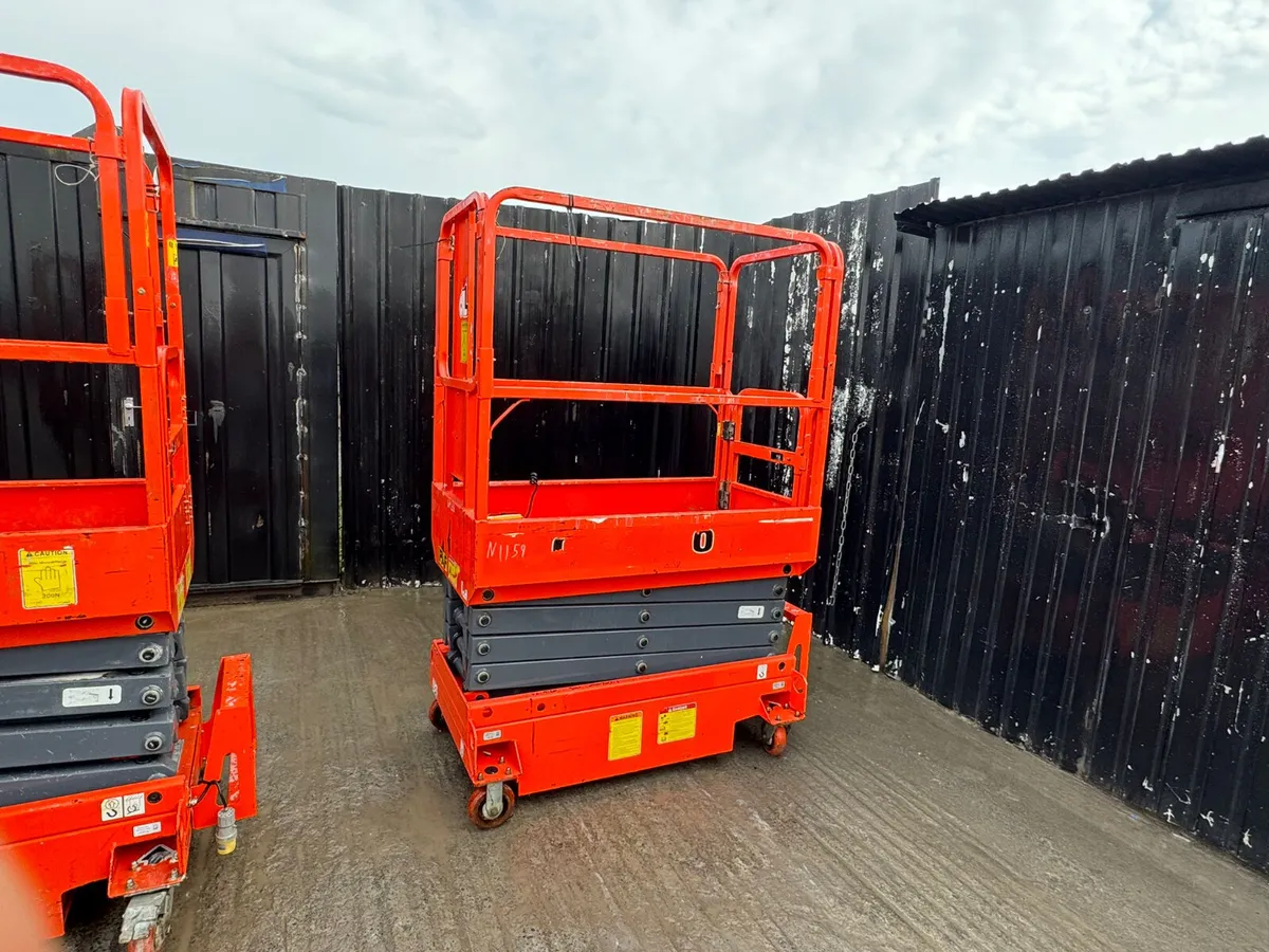 Electric Push-Around Scissor Lift 5.9m - Image 4