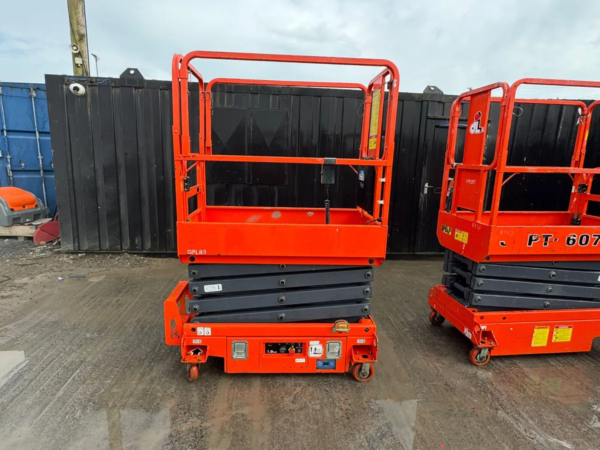 Electric Push-Around Scissor Lift 5.9m - Image 2