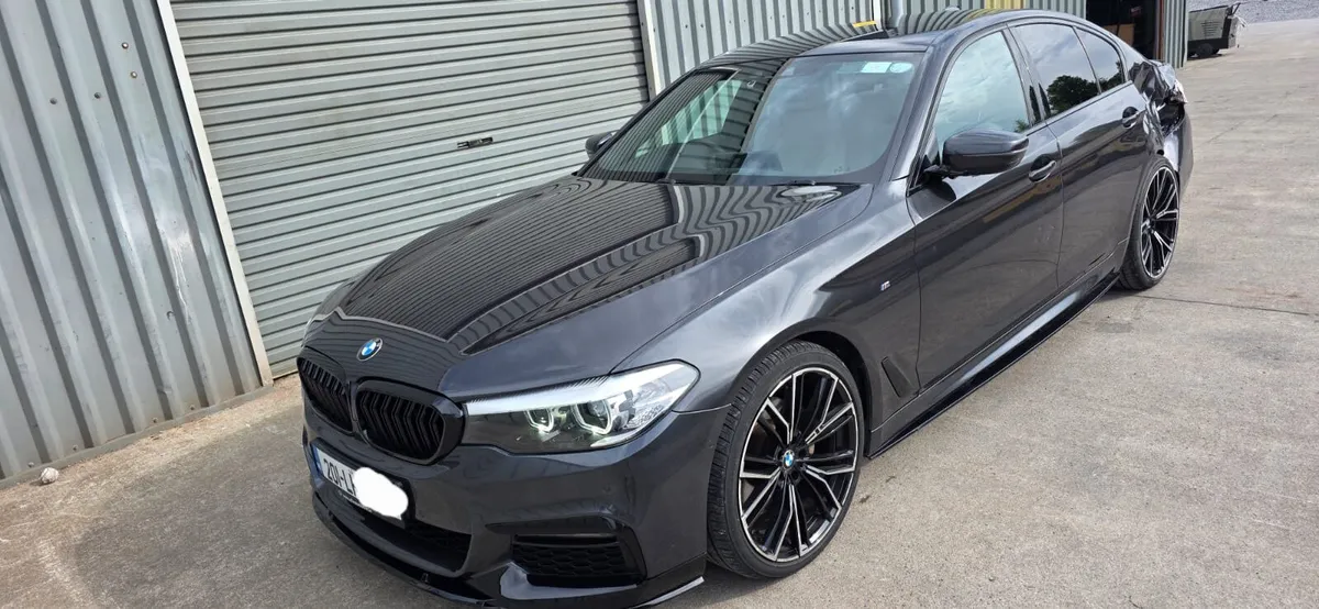 201 BWM 520D M-SPORT AUTO - Image 3