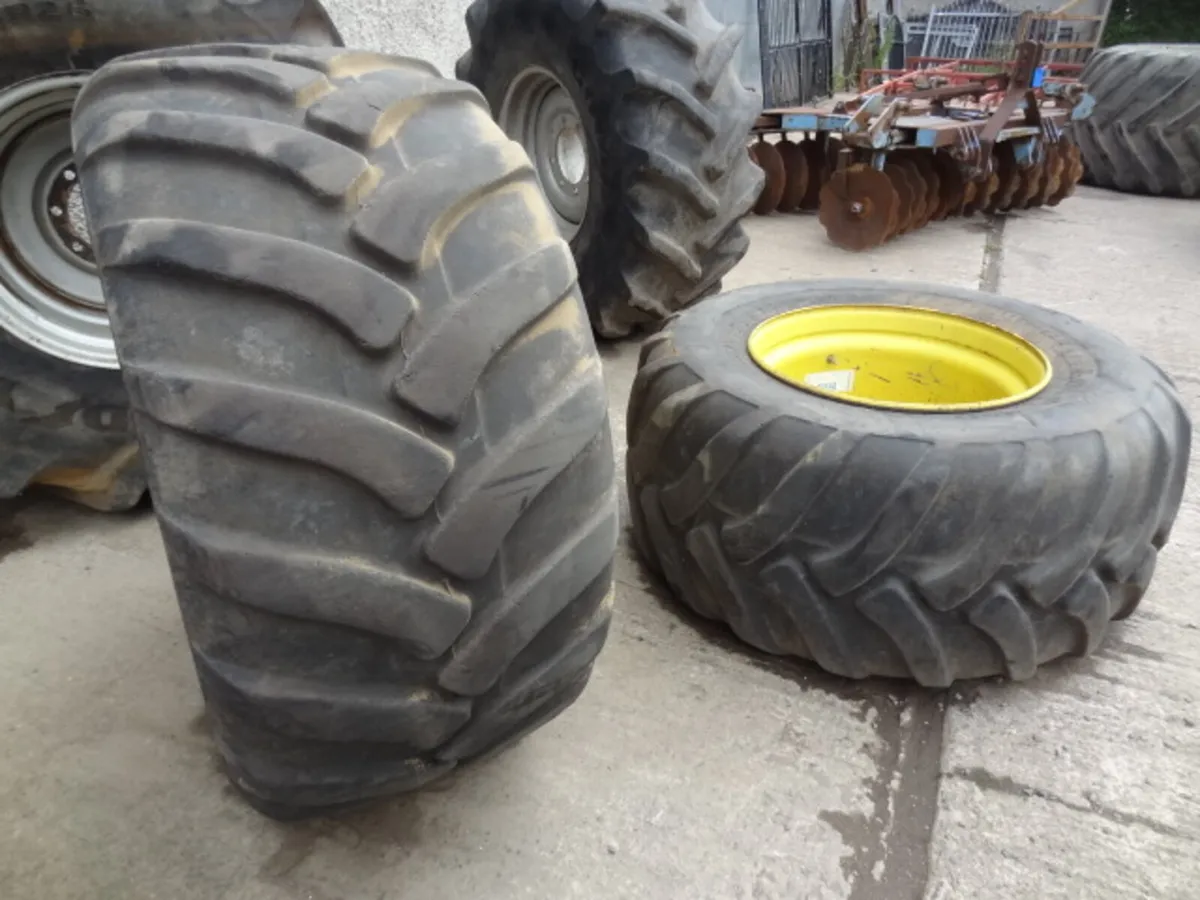 Front 10 Stud Trelleborg 600/55R26 Wheels - Image 2