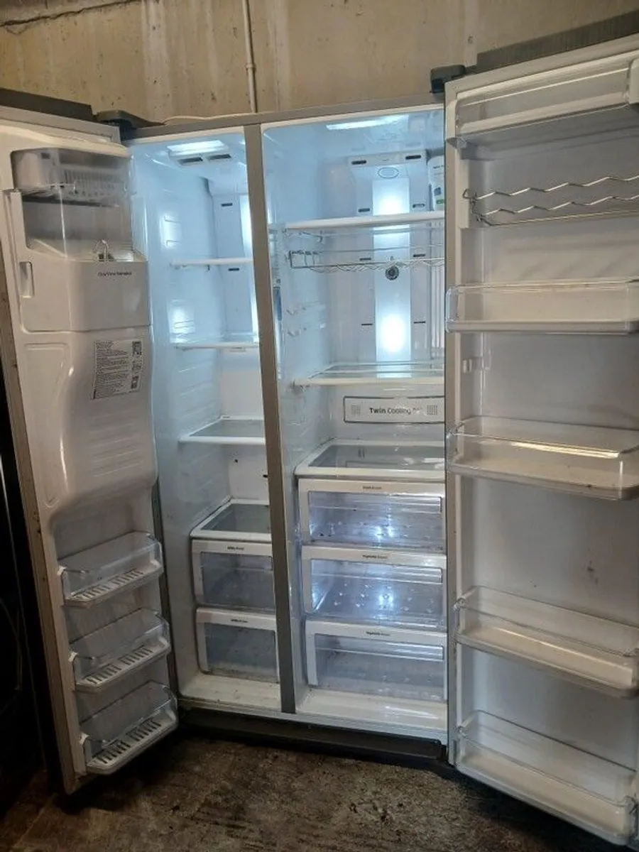 American style fridge freezer - Image 2